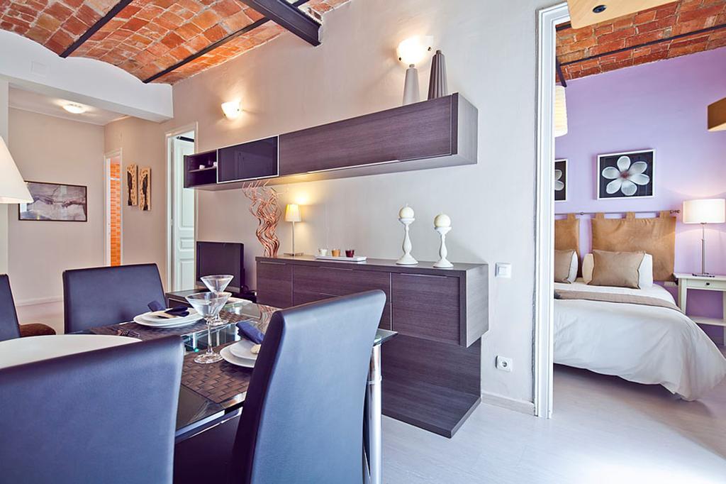 Atico Montserrat Barcelona Zimmer foto